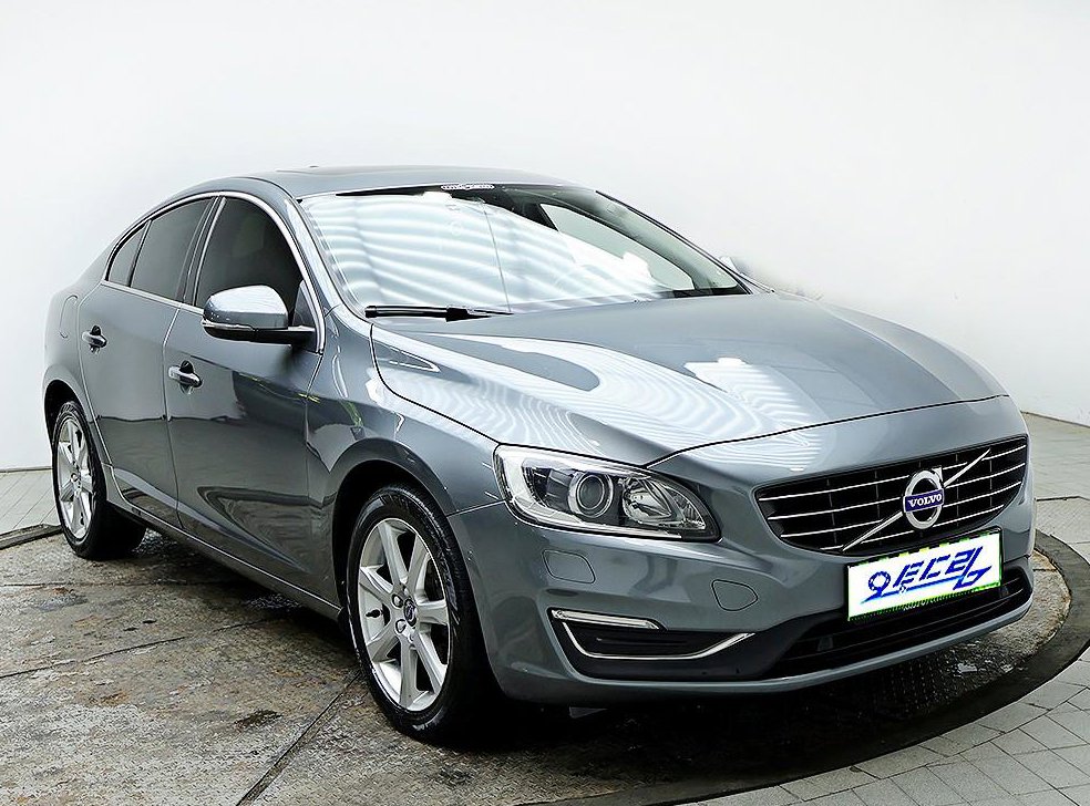 볼보 S60 D3 사진 2
