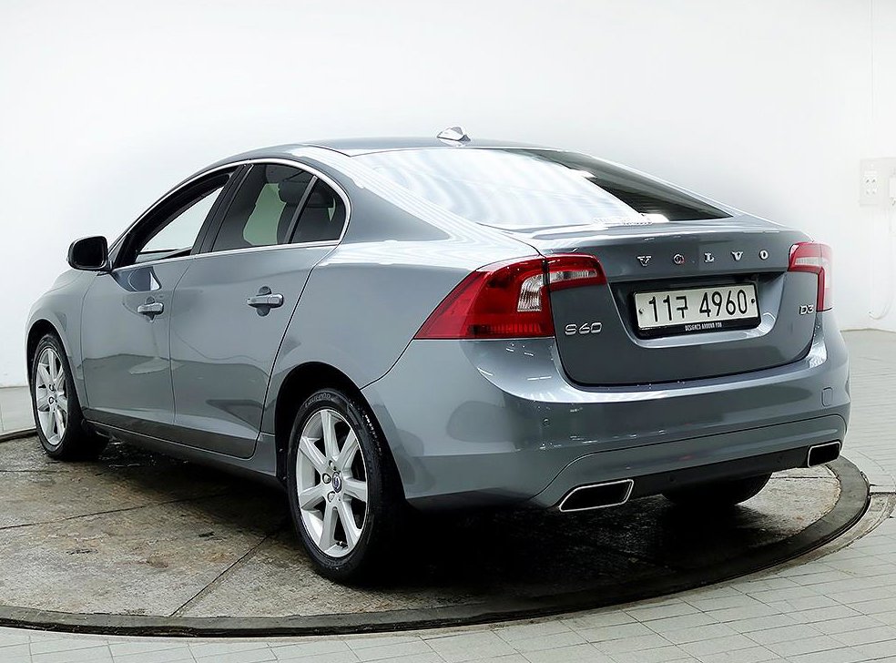 볼보 S60 D3 사진 4
