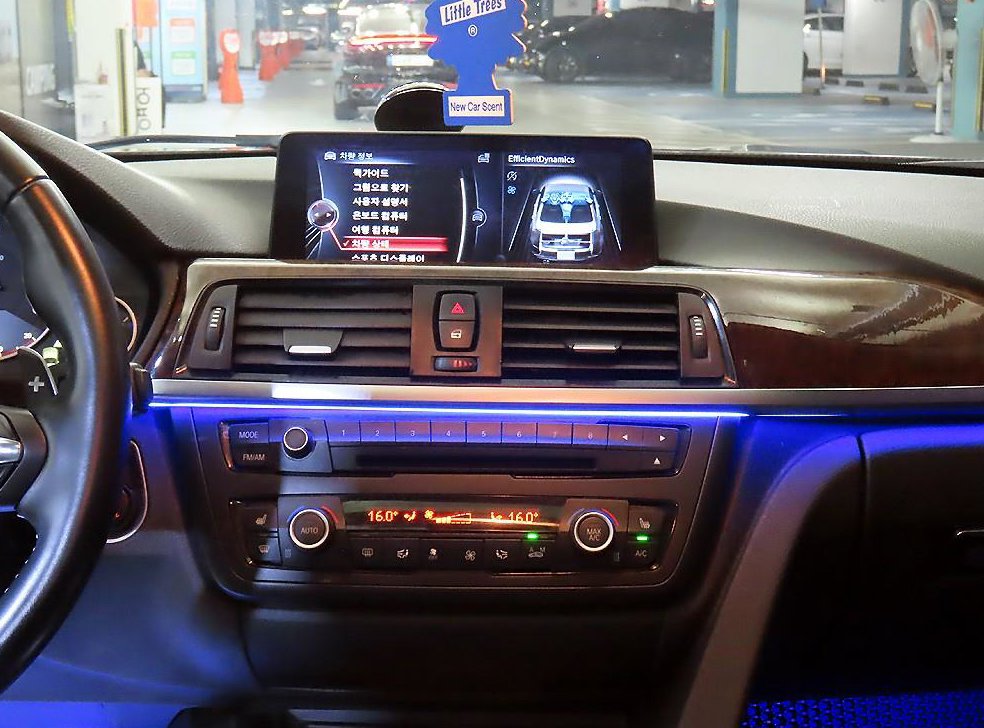 BMW 3시리즈 320d 사진 11