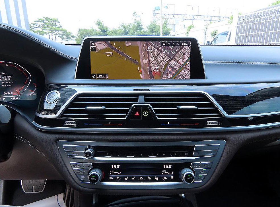 BMW 7시리즈 740Li xDrive M SPORT 스포츠 사진 13