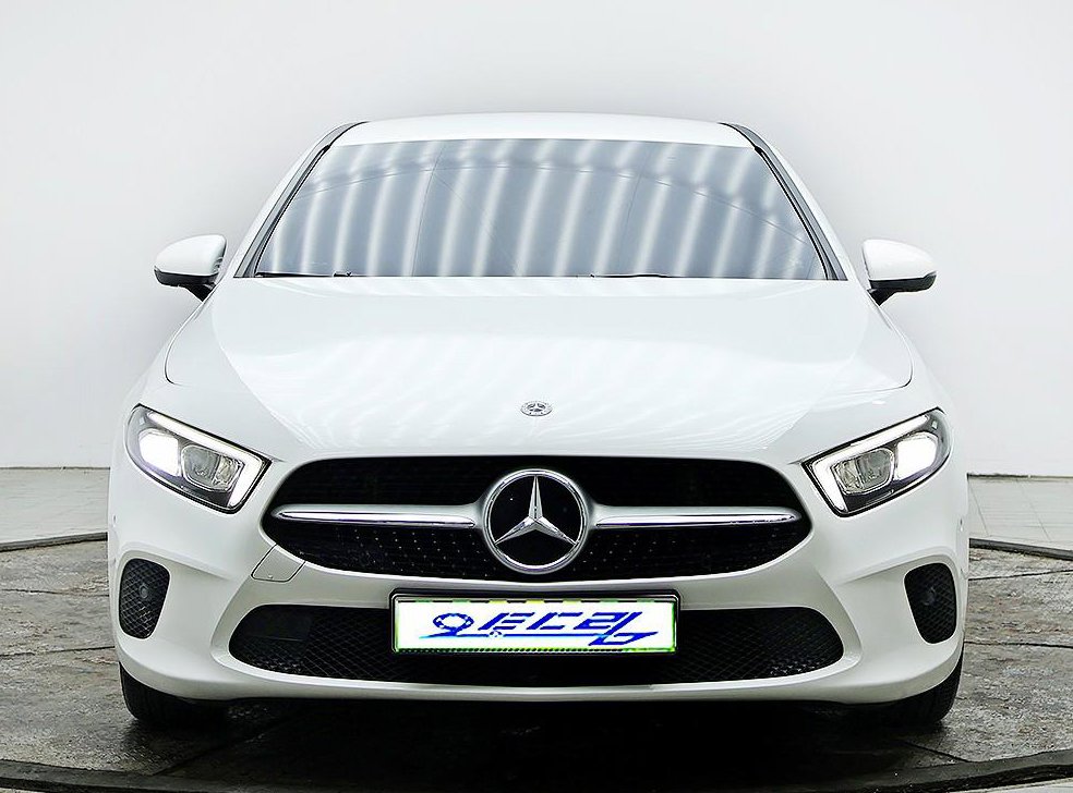 벤츠 A 클래스 A220 세단