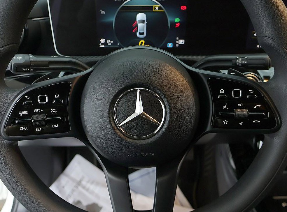 벤츠 A 클래스 A220 세단 사진 16