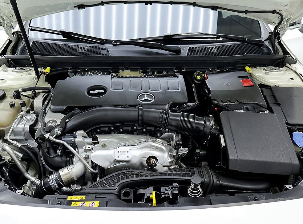 벤츠 A 클래스 A220 세단 사진 7
