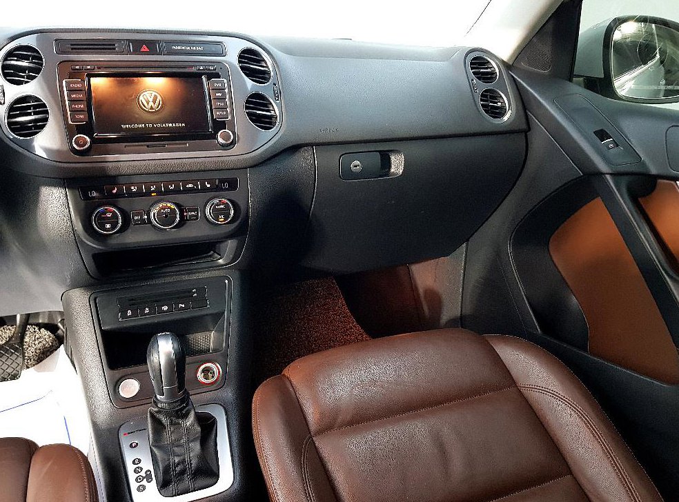 폭스바겐 티구안 2.0 TDI 프리미엄 사진 10