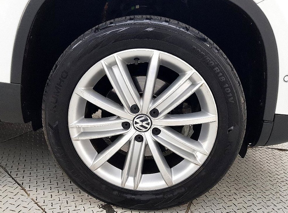 폭스바겐 티구안 2.0 TDI 프리미엄 사진 20