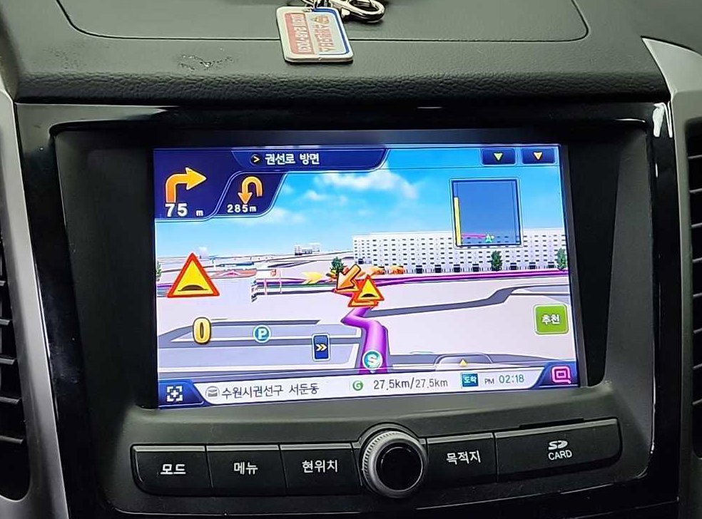 KG모빌리티(쌍용)  티볼리 가솔린 2WD 1.6 LX 사진 13