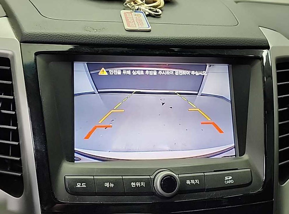 KG모빌리티(쌍용)  티볼리 가솔린 2WD 1.6 LX 사진 14