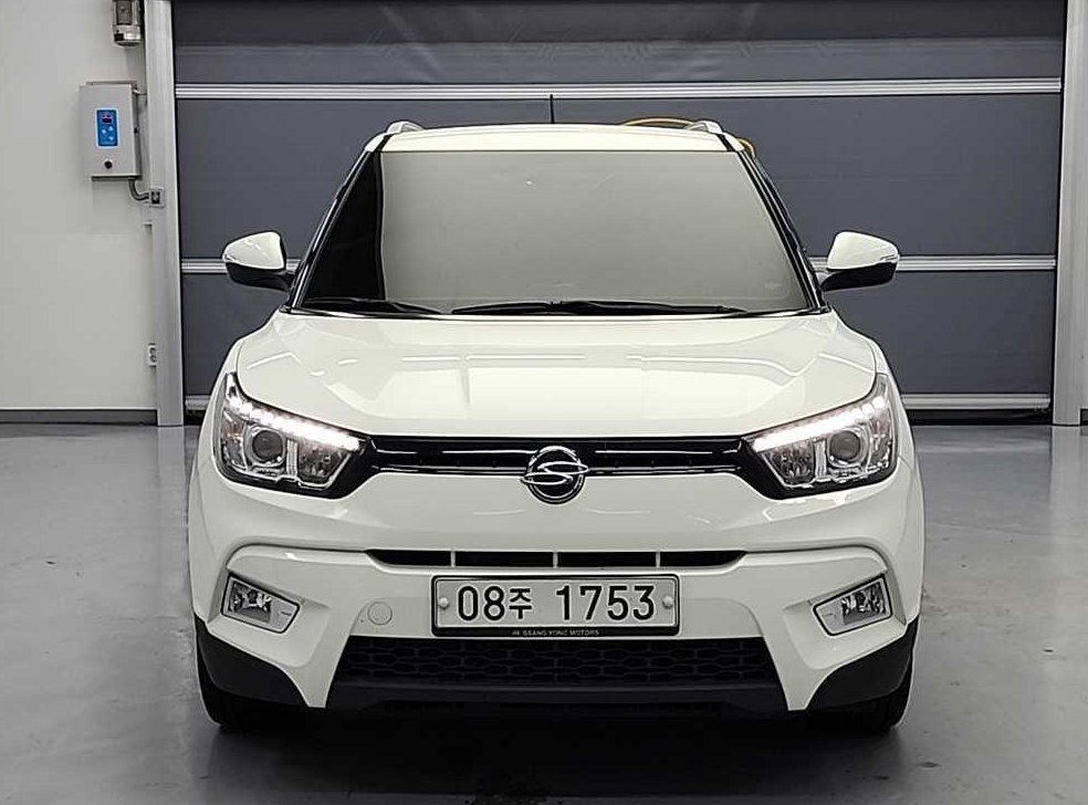 KG모빌리티(쌍용)  티볼리 가솔린 2WD 1.6 LX 사진 2