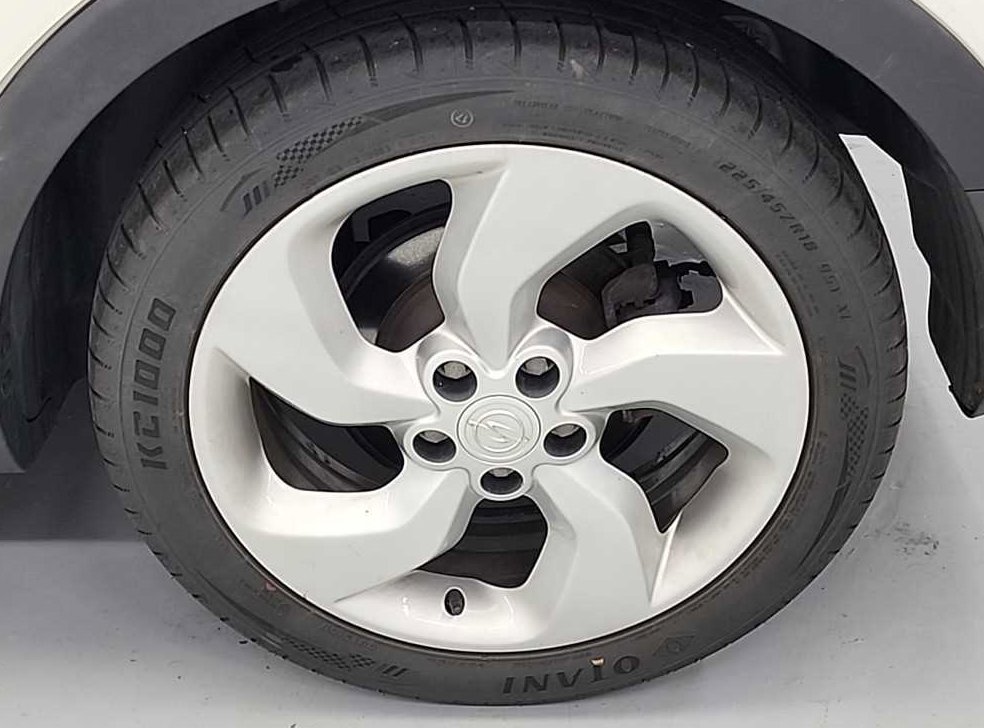 KG모빌리티(쌍용)  티볼리 가솔린 2WD 1.6 LX 사진 20