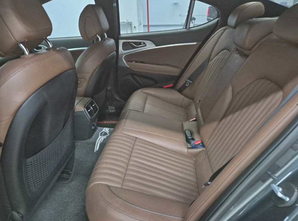 제네시스 G70 2.0T 사진 12