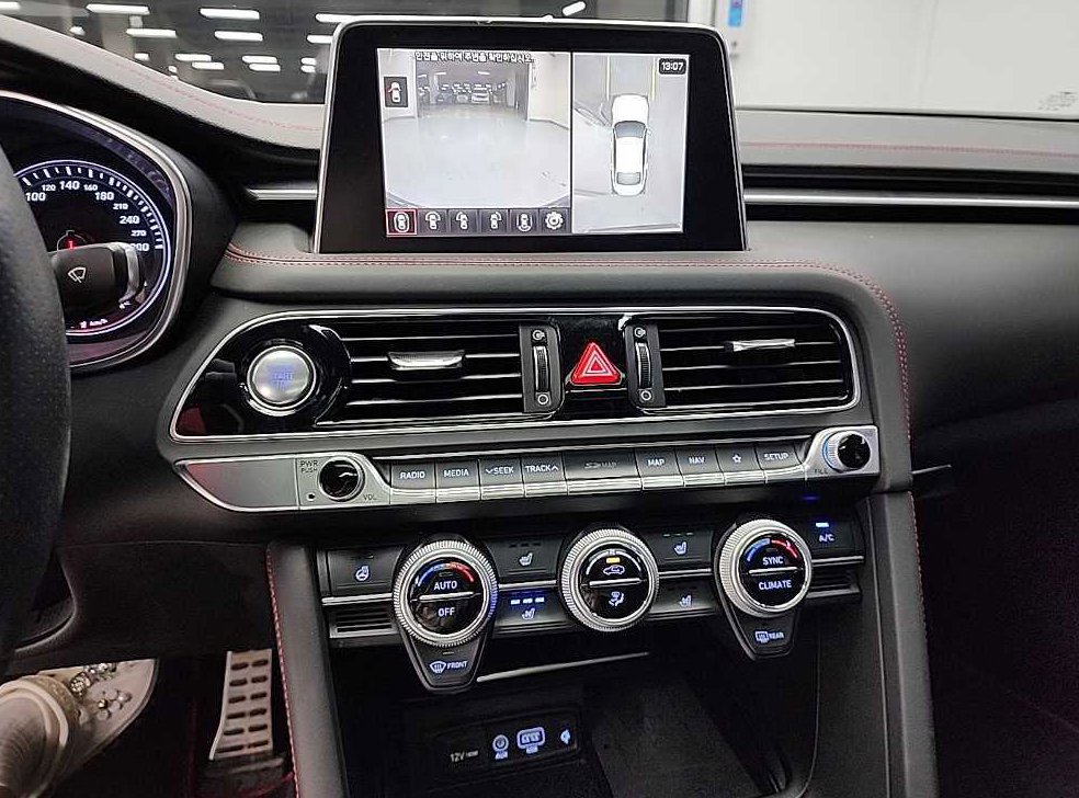 제네시스 G70 3.3T 스포츠 AWD 사진 10
