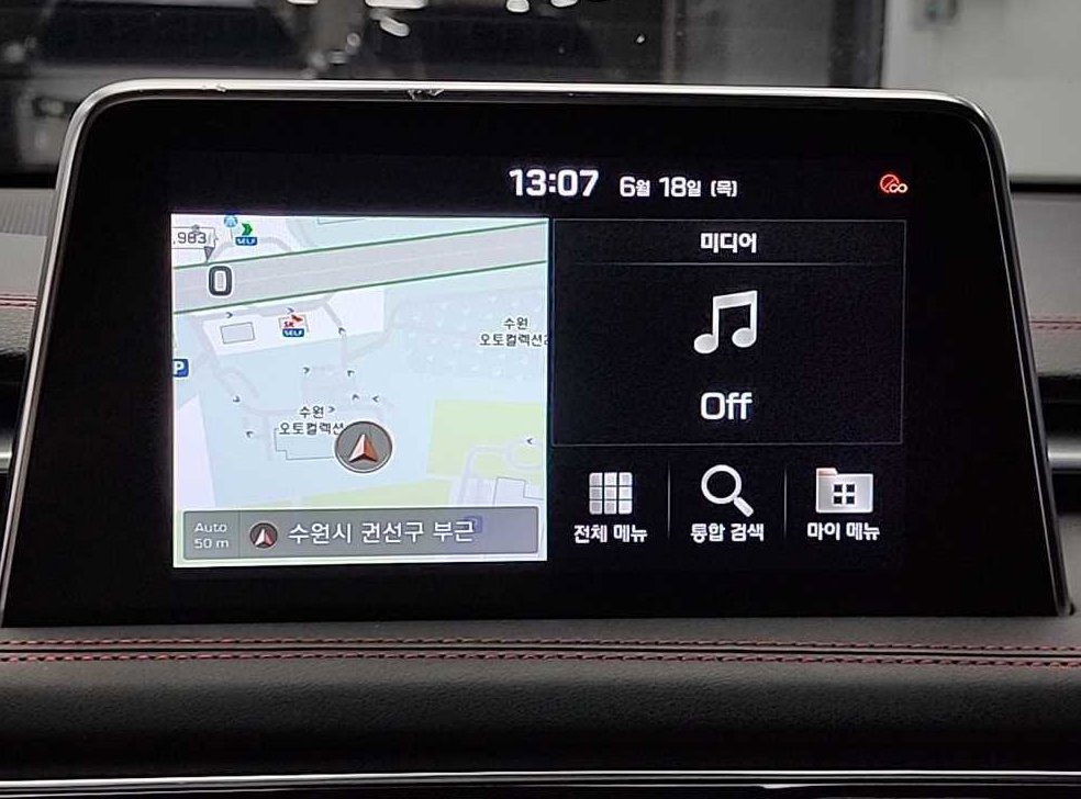제네시스 G70 3.3T 스포츠 AWD 사진 16