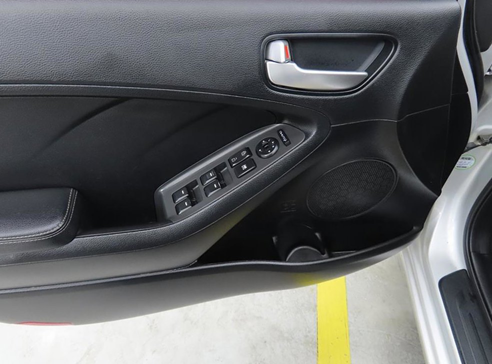 기아 K3 1.6 GDI 트렌디 사진 13