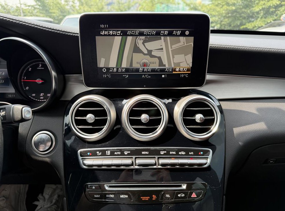 벤츠 GLC 클래스 GLC 220 d 4MATIC 프리미엄 쿠페 사진 10