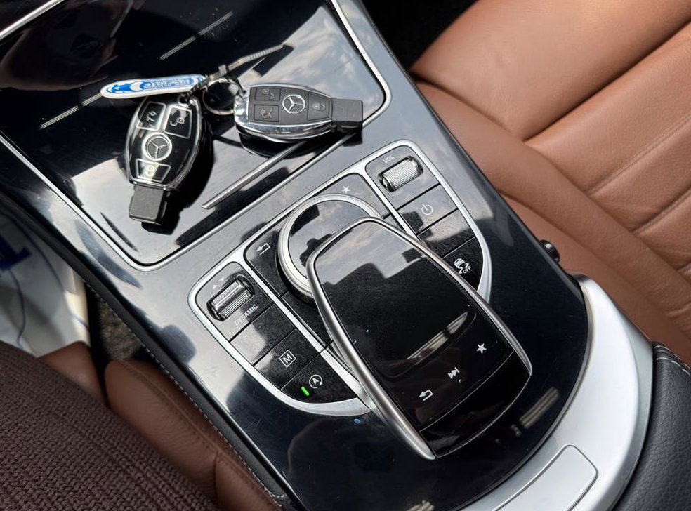 벤츠 GLC 클래스 GLC 220 d 4MATIC 프리미엄 쿠페 사진 11
