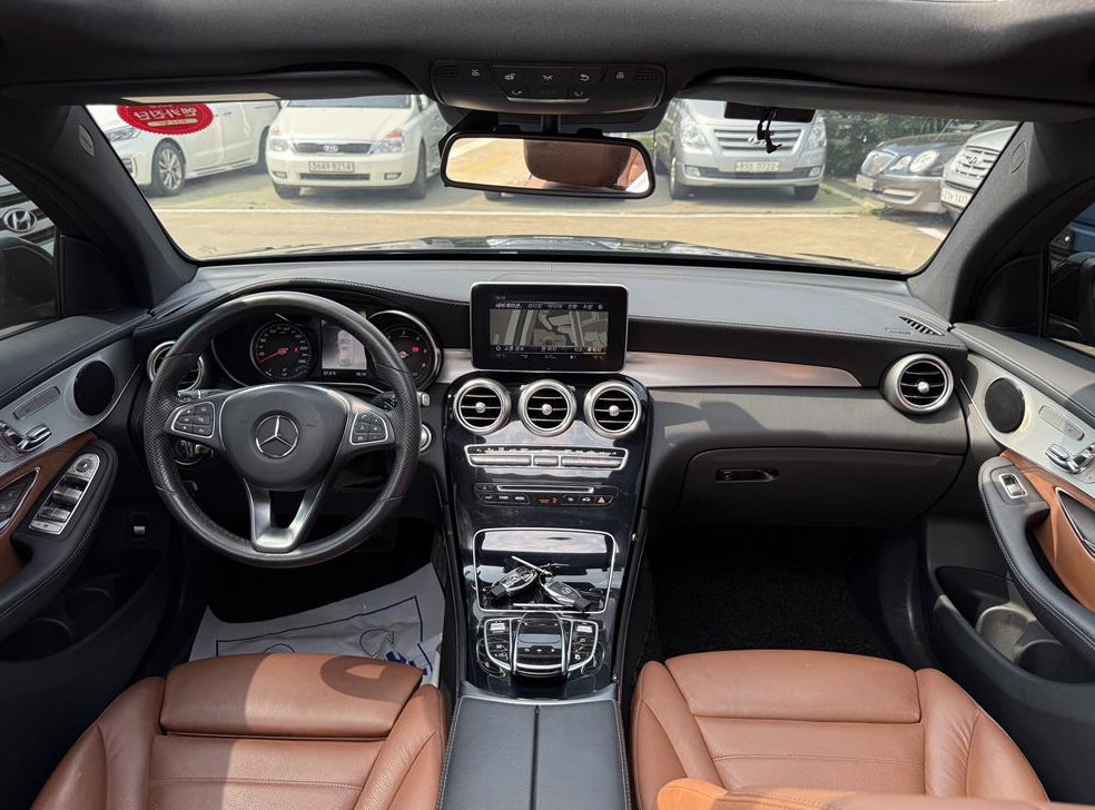 벤츠 GLC 클래스 GLC 220 d 4MATIC 프리미엄 쿠페 사진 7