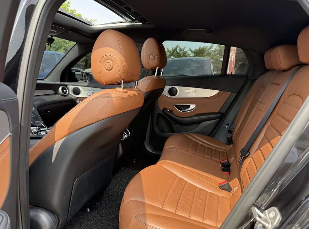 벤츠 GLC 클래스 GLC 220 d 4MATIC 프리미엄 쿠페 사진 9
