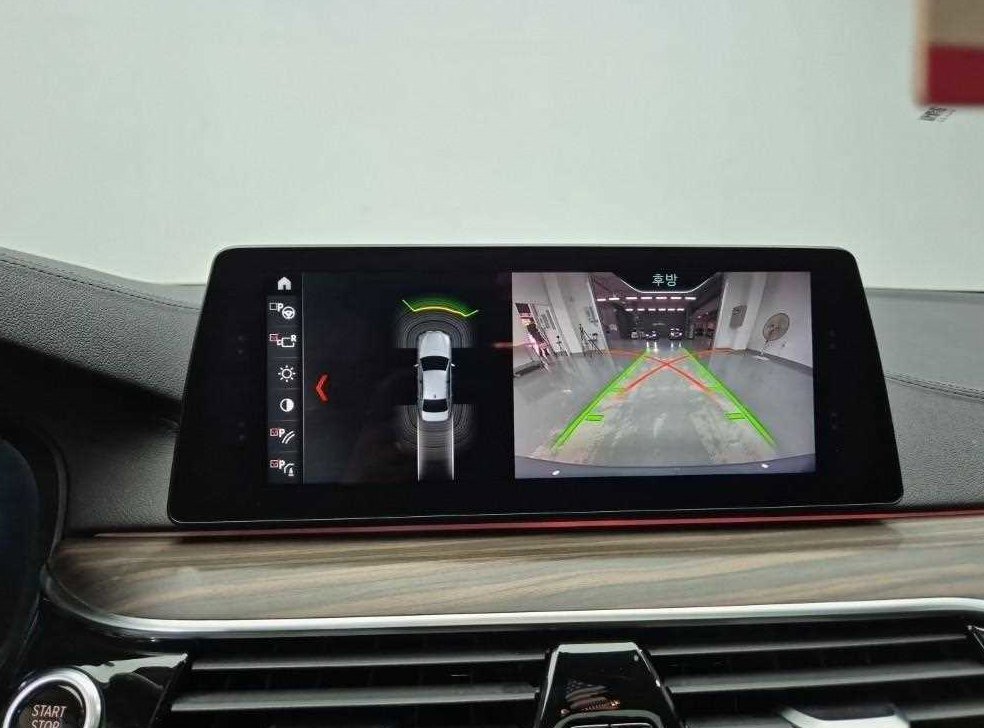 BMW 5시리즈 530i xDrive 럭셔리 플러스 사진 15