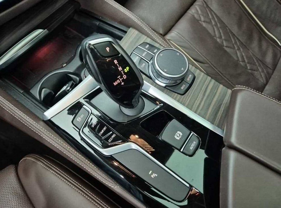 BMW 5시리즈 530i xDrive 럭셔리 플러스 사진 8