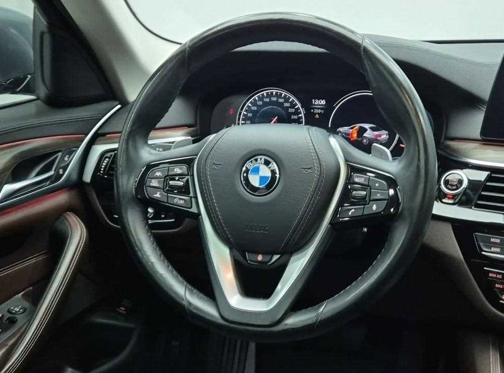 BMW 5시리즈 530i xDrive 럭셔리 플러스 사진 9