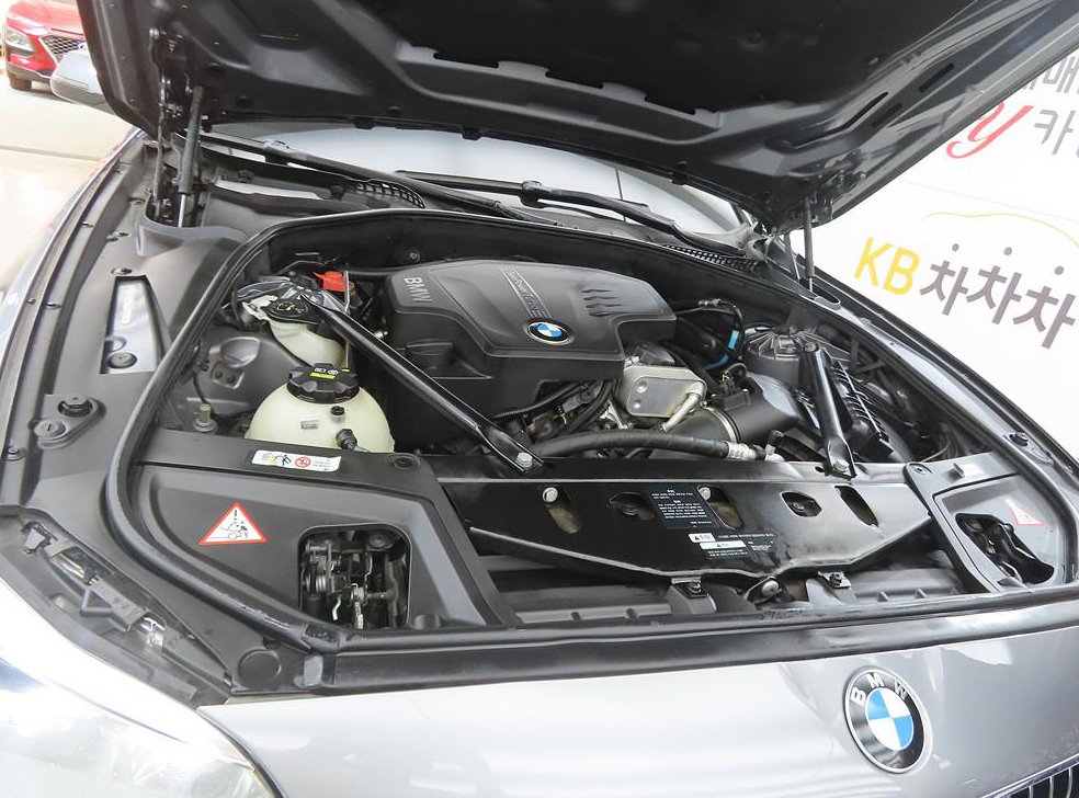 BMW 5시리즈 528i M 에어로 다이나믹 사진 19