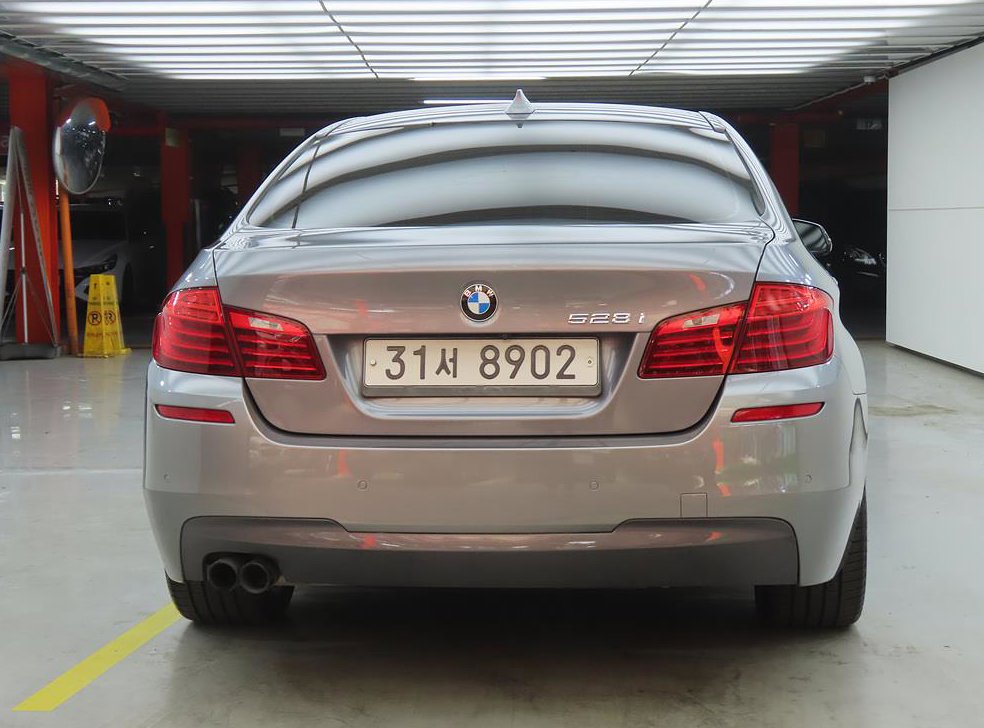 BMW 5시리즈 528i M 에어로 다이나믹 사진 3