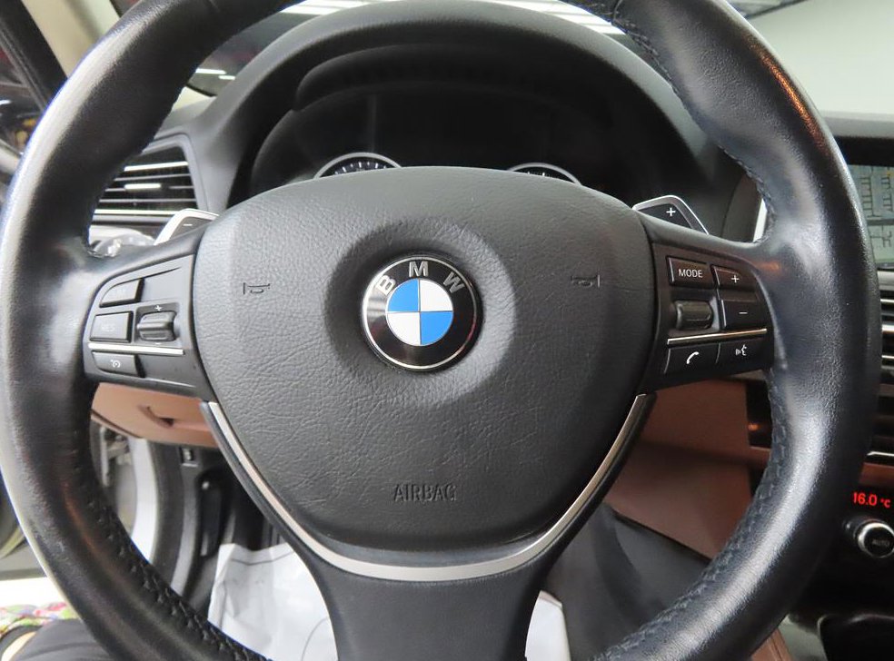 BMW 5시리즈 528i M 에어로 다이나믹 사진 8