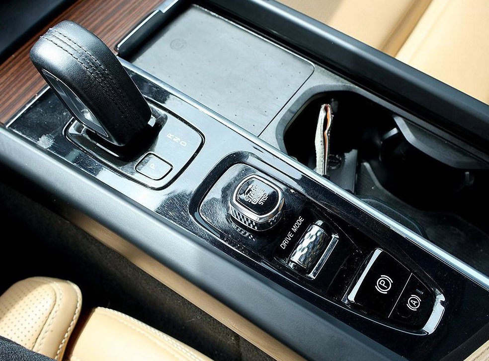 볼보 V60 2.0 B5 프로 AWD 사진 7