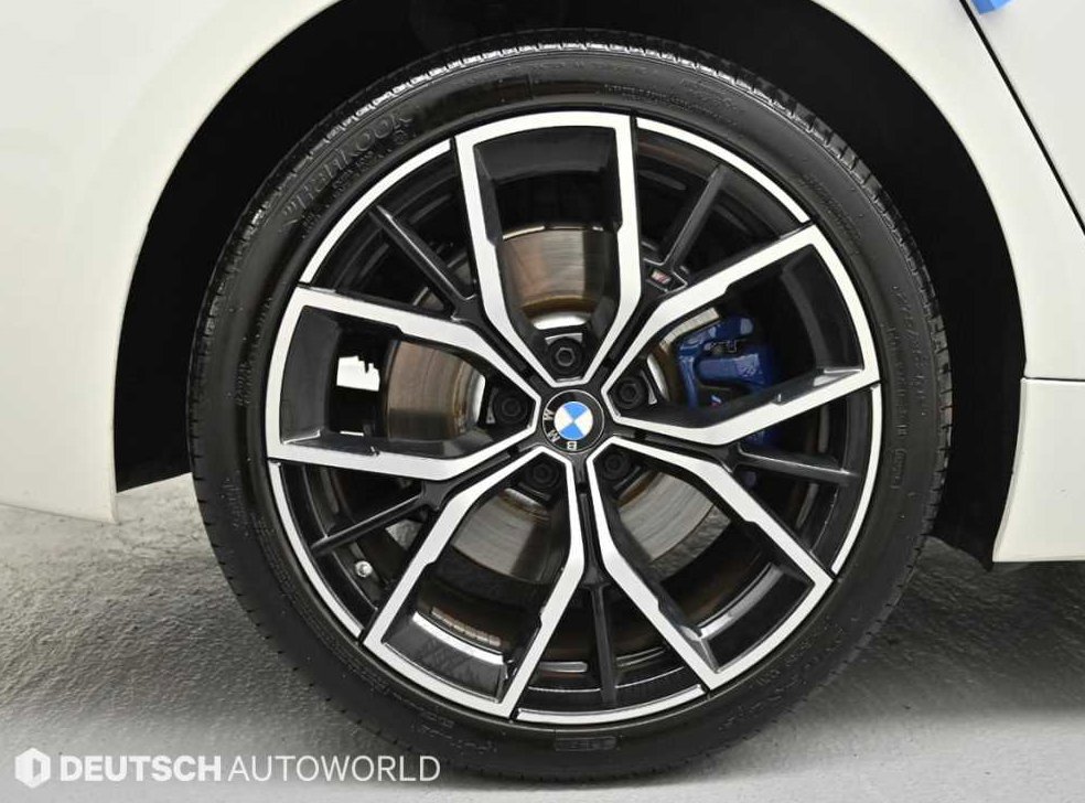 BMW 5시리즈 530e M 스포츠 사진 6