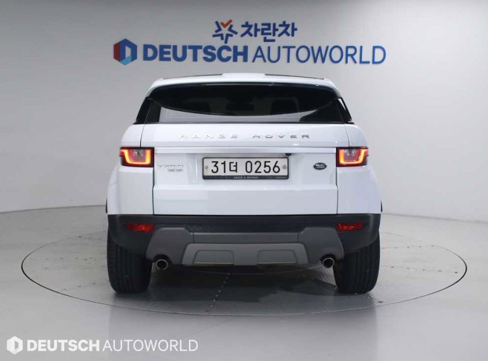 랜드로버 레인지로버 이보크 2.0 TD4 HSE 사진 4