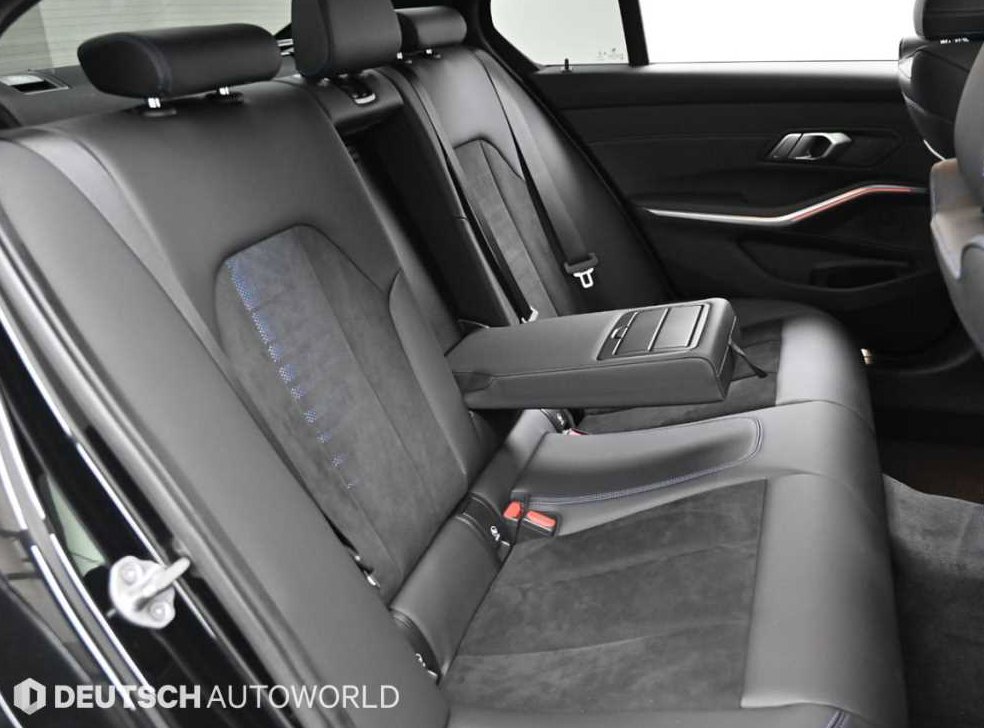 BMW 3시리즈 320i M 스포츠 사진 12