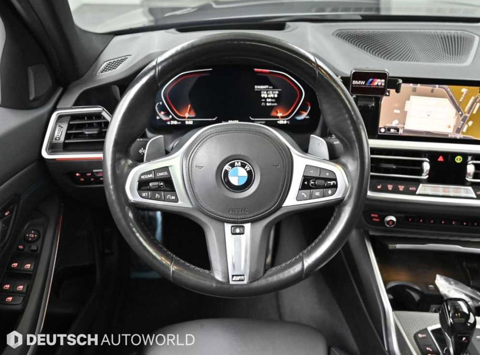 BMW 3시리즈 320i M 스포츠 사진 13