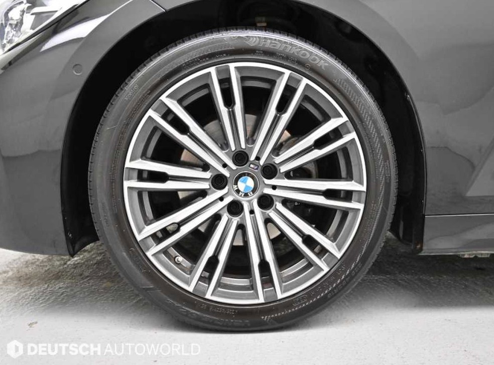 BMW 3시리즈 320i M 스포츠 사진 5