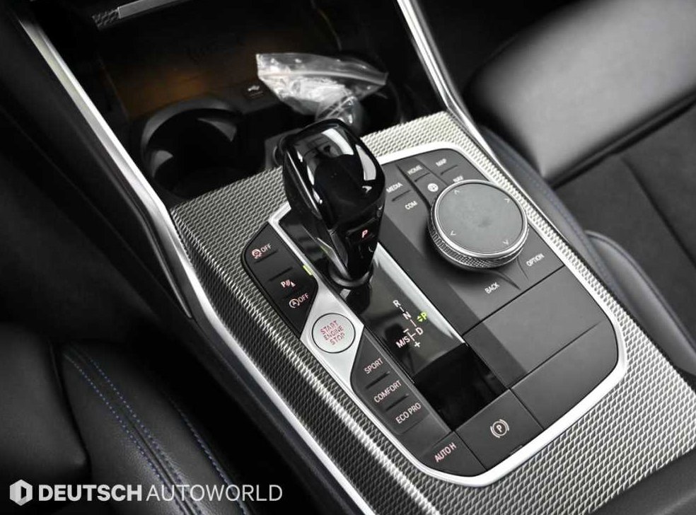 BMW 3시리즈 320i M 스포츠 사진 9