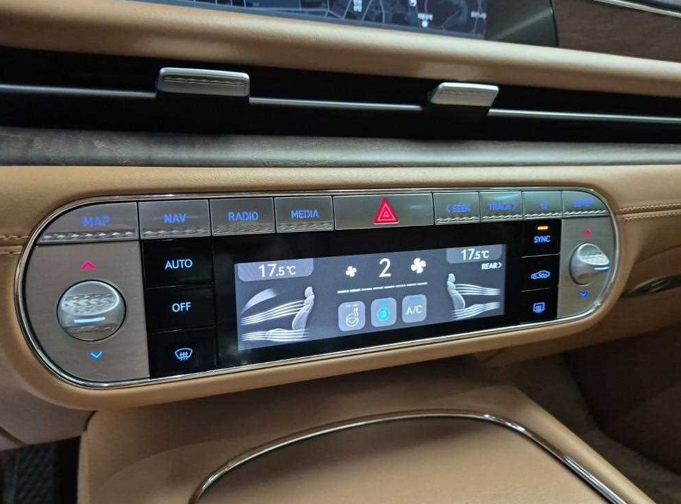 제네시스 G90 3.5T GDI AWD 사진 17
