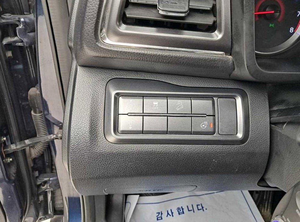 KG모빌리티(쌍용)  티볼리 2WD 가솔린 1.5 A1 사진 13