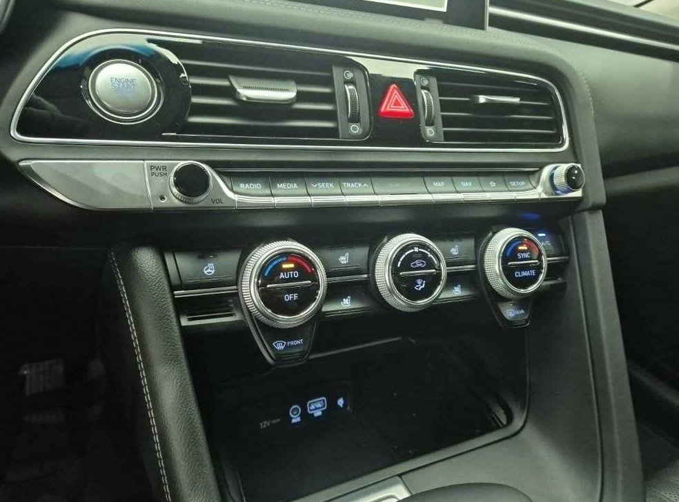 제네시스 G70 2.0T 사진 17