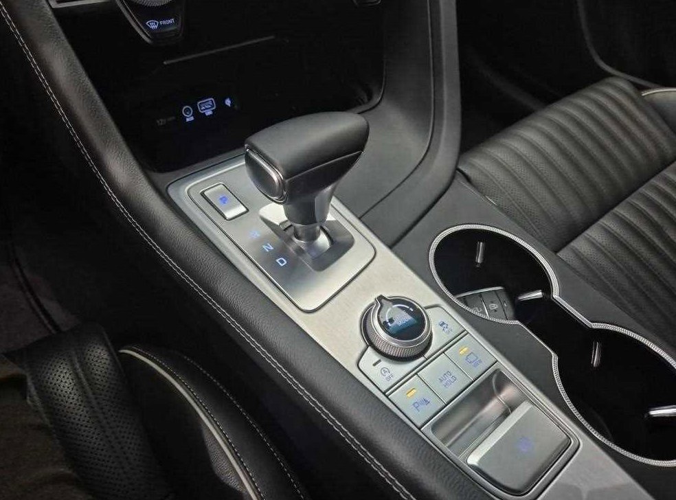 제네시스 G70 2.0T 사진 8
