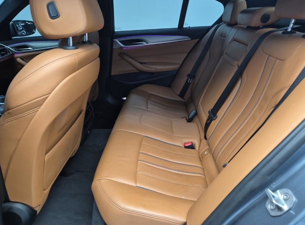 BMW 5시리즈 520d M 스포츠 스페셜 에디션 사진 12
