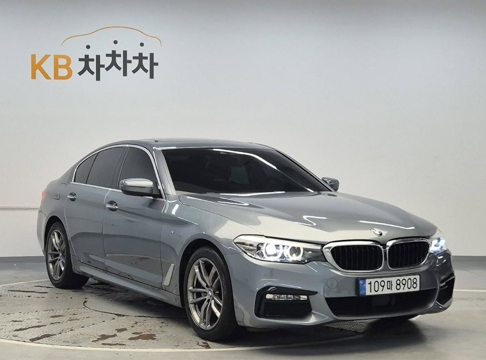 BMW 5시리즈 520d M 스포츠 스페셜 에디션 사진 4