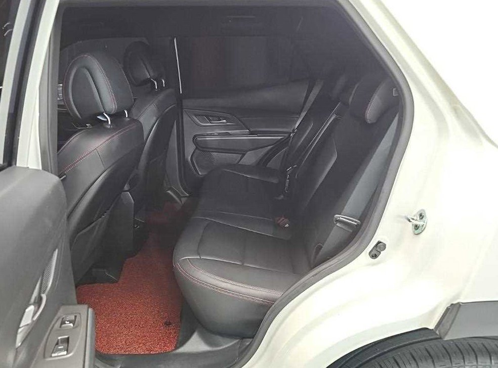 KG모빌리티(쌍용)  코란도 2WD 가솔린 1.5 R-플러스 사진 12