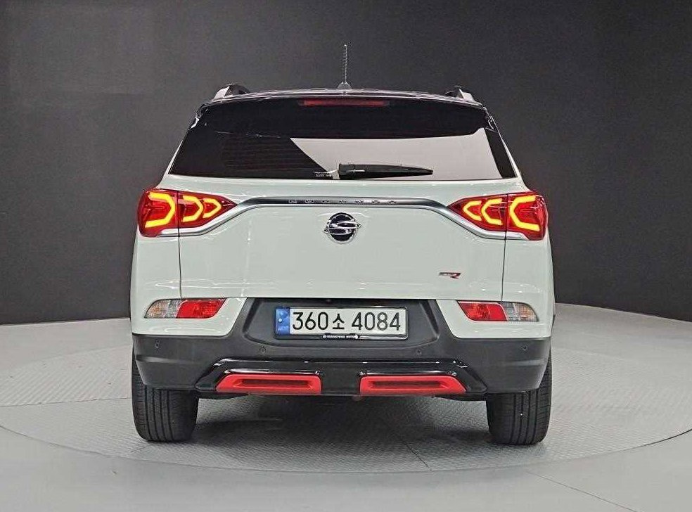 KG모빌리티(쌍용)  코란도 2WD 가솔린 1.5 R-플러스 사진 3