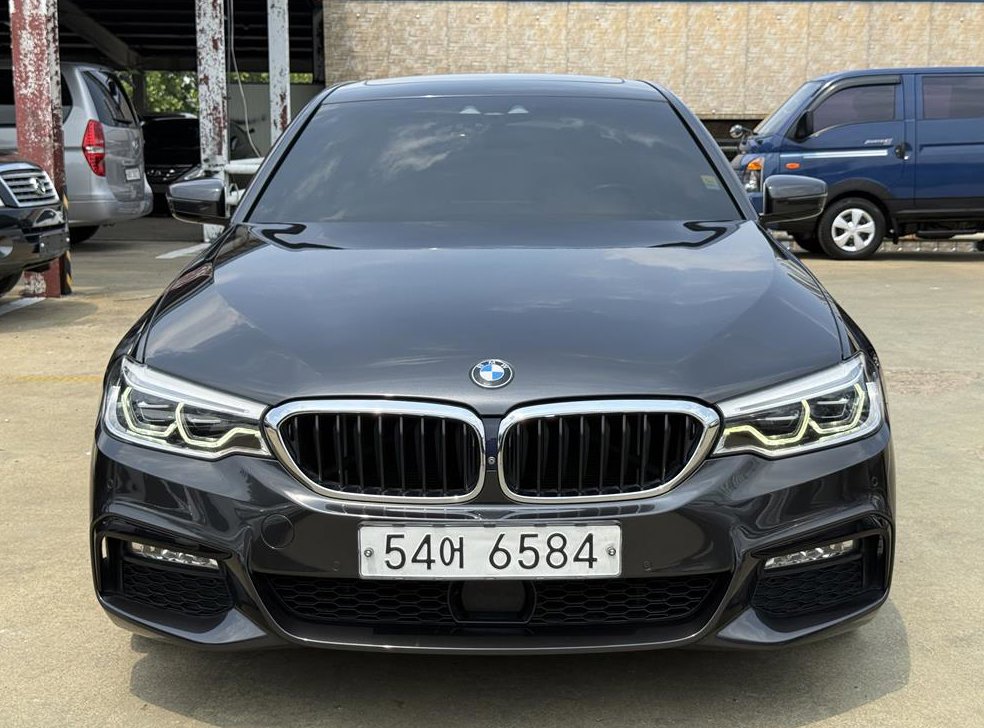 BMW 5시리즈 530i M 스포츠 플러스
