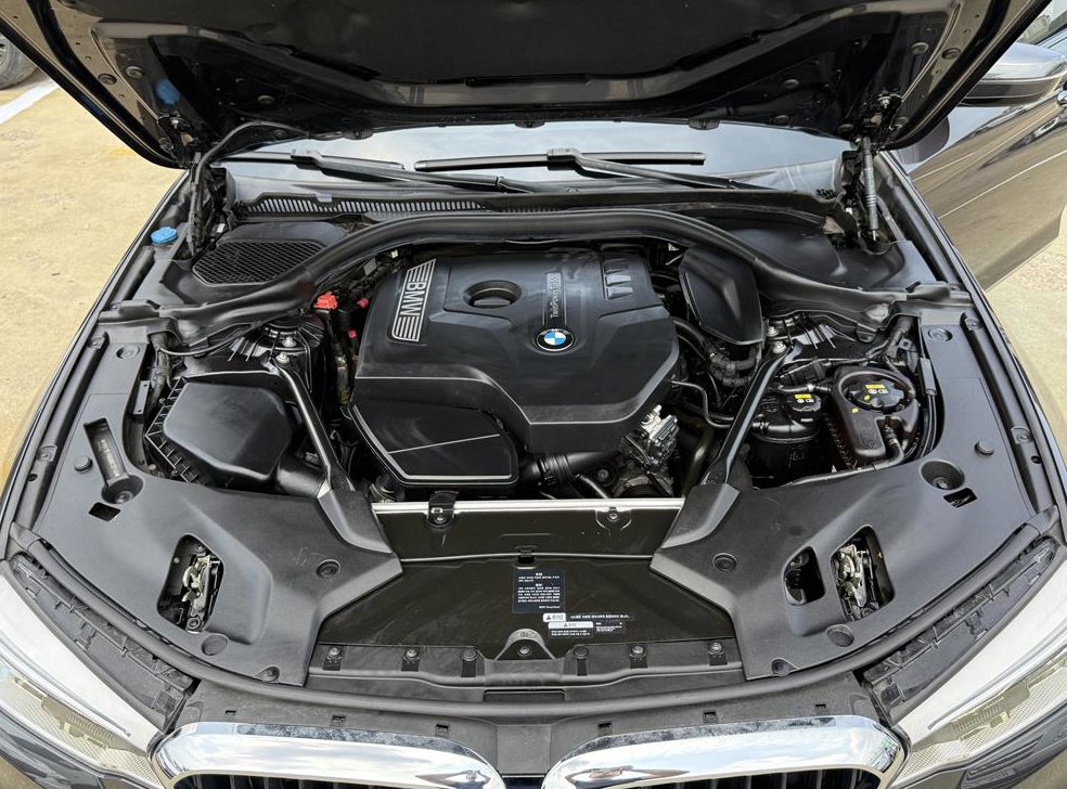 BMW 5시리즈 530i M 스포츠 플러스 사진 19