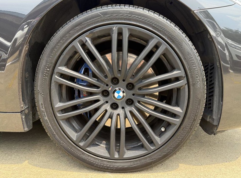 BMW 5시리즈 530i M 스포츠 플러스 사진 20