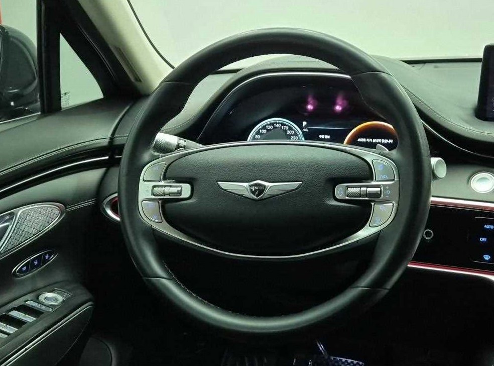 제네시스 GV70 2.2 디젤 AWD 사진 9