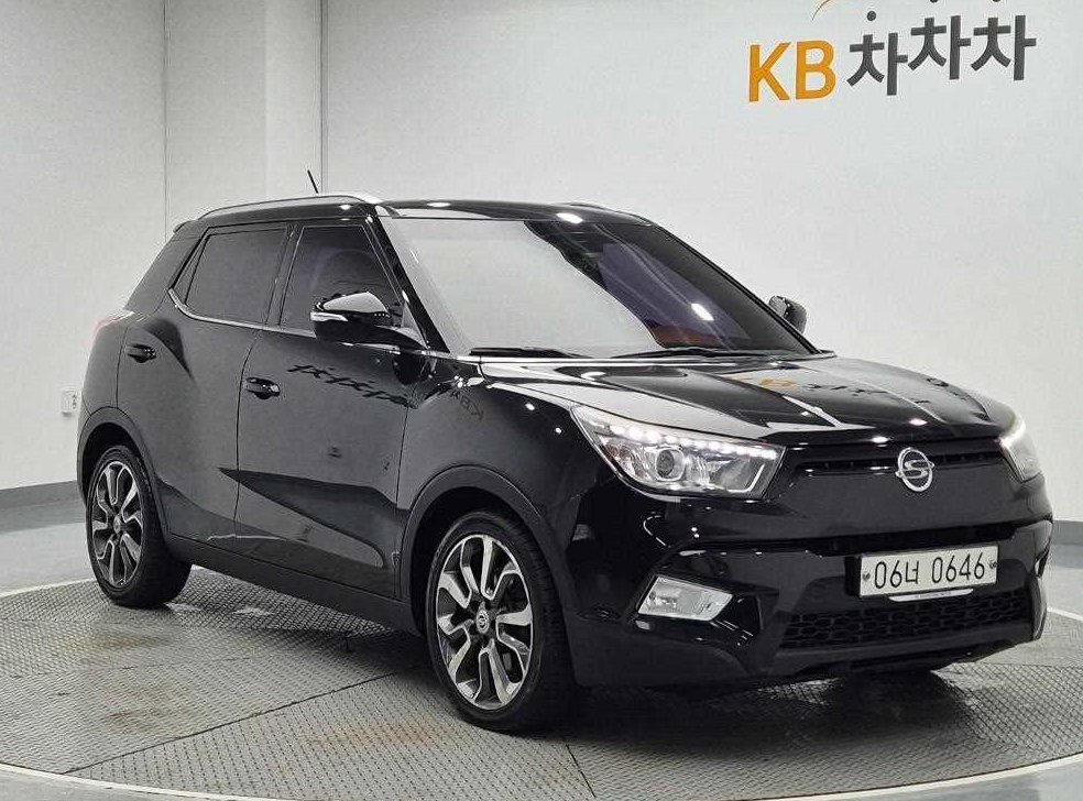 KG모빌리티(쌍용)  티볼리 디젤 2WD 1.6 LX 사진 4
