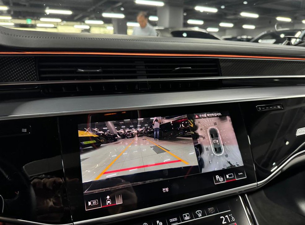 아우디 S8 4.0 TFSI 콰트로 LWB 사진 9