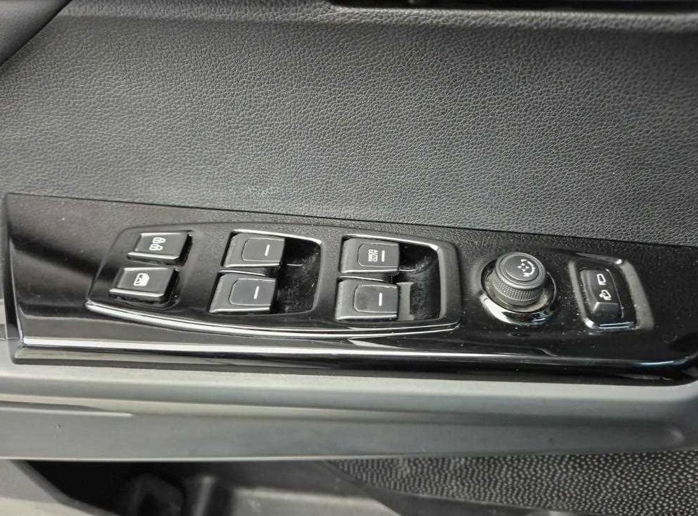 KG모빌리티(쌍용)  토레스 1.5 GDI-T 2WD 사진 17