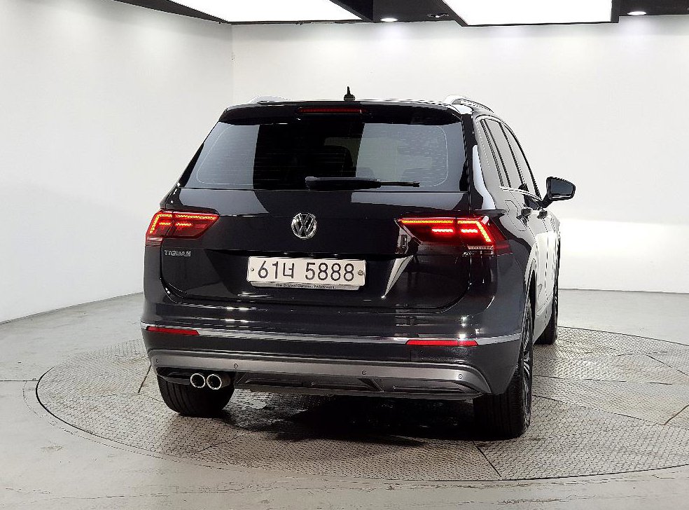 폭스바겐 티구안 2.0 TDI 프레스티지 사진 3